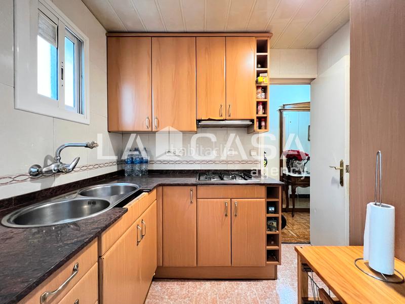 Foto 1c6321cf-e8ed-4fa5-a8bd-94054862f13b. Appartement avec chauffage dans Congrés Badalona