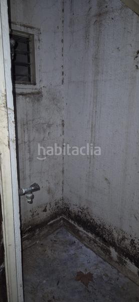 Foto 12097849-6f0f-49b1-a93b-c8818f56eeb9. Local comercial a Centre Castelldefels