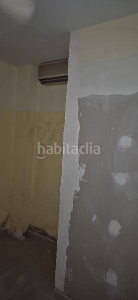 Foto 9947bd1b-baab-4ae4-8e74-3345d8c9791e. Local comercial a Centre Castelldefels