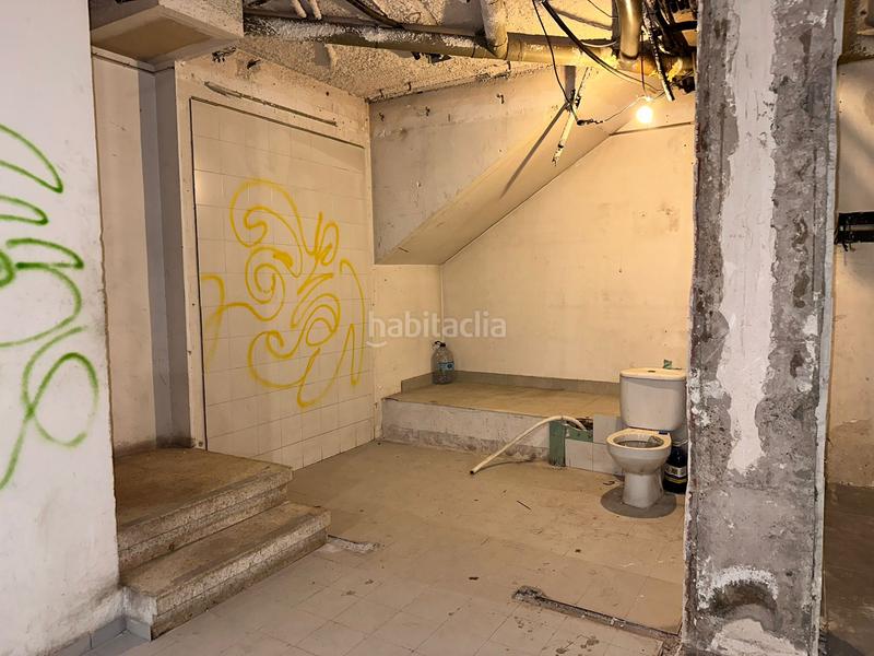 Foto b2bd45ac-4e00-4229-9cc0-e4459e5cf1fe. Local comercial a El Camp de l´Arpa del Clot Barcelona
