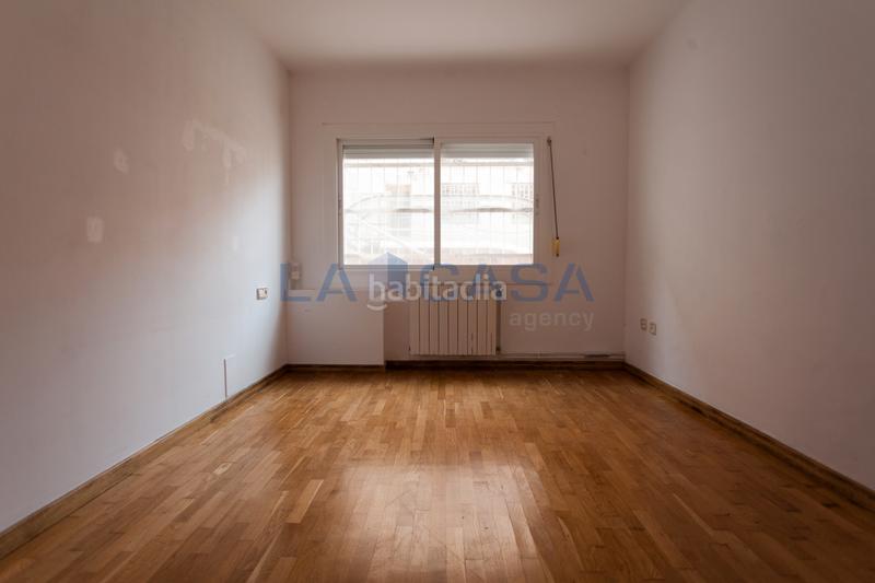 Foto c0630410-8c2d-438d-9bed-4a7e5ca1f2e8. Pis a Carmel Barcelona