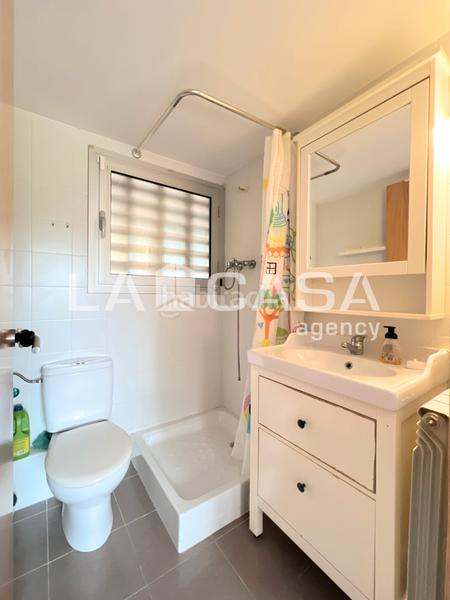 Foto ad5fba85-aa3c-4cef-8623-75361b916001. Piano terra in La Catalana Sant Adrià de Besòs