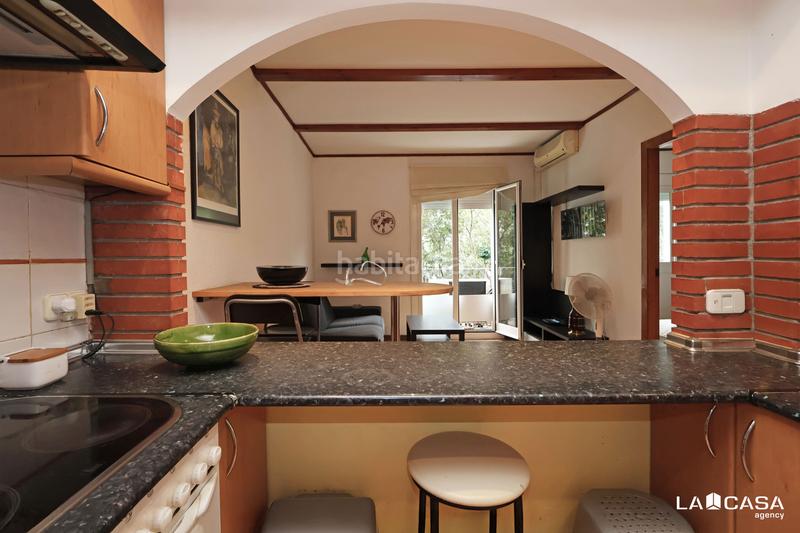 Foto b8db80cf-84d3-4ac4-bd09-a91a7d179c88. Etagenwohnung mit heizung in Sant Antoni Barcelona