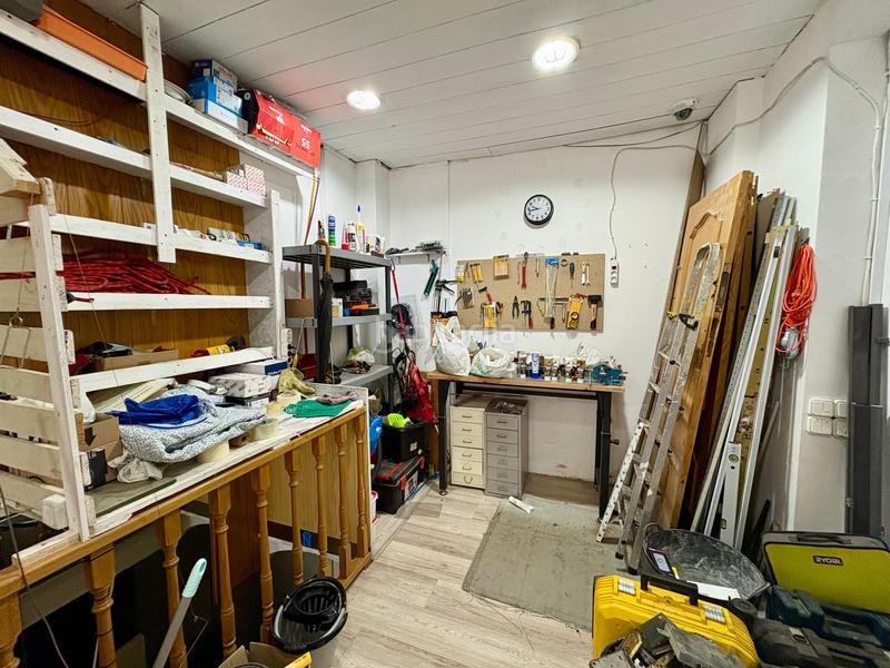 Foto 75342d27-fc4c-4b30-8610-ce9afa86e095. Piano terra in Sants Barcelona