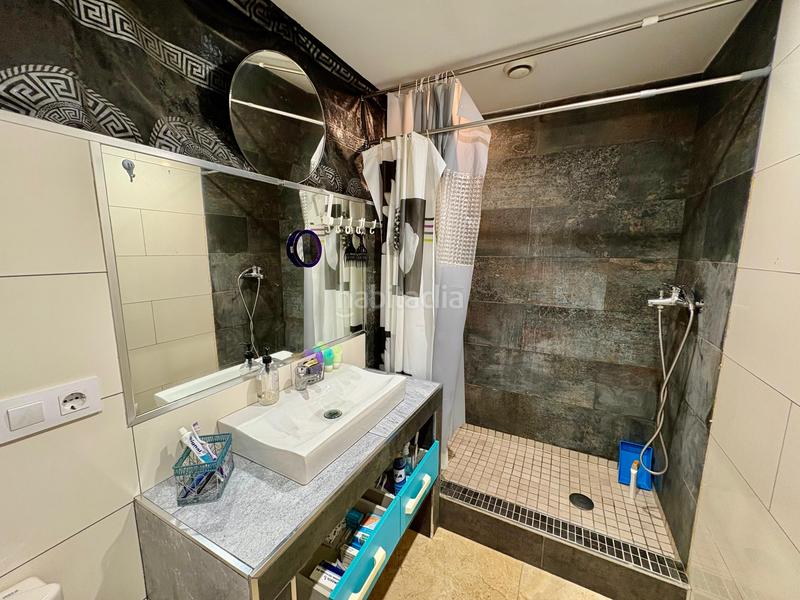 Foto a35a54ed-f6a0-4e60-9672-0679cd72b636. Planta baixa a Sants Barcelona