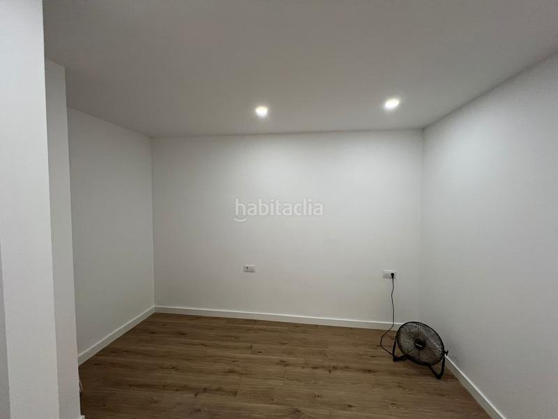 Foto a26d27a4-6db1-4896-b334-ae44cdfe6c39. Local comercial en Prosperitat Barcelona