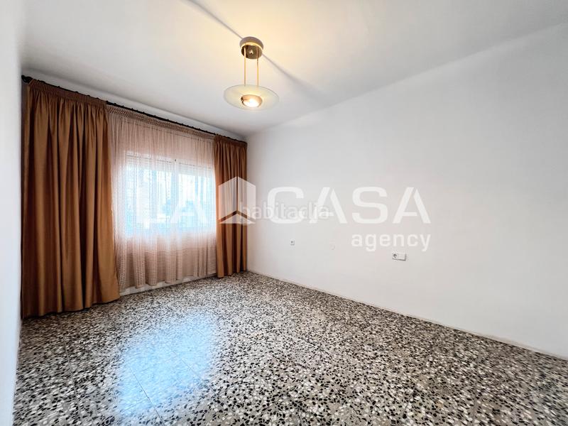 Foto 1b552053-6cee-47f5-9d94-6a470e0f501e. House with heating in La Salut Badalona