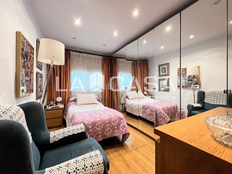 Foto e3707f7d-c3e7-4335-a653-77b82afee87f. House with heating in La Salut Badalona