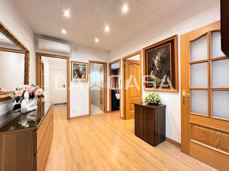 Foto f4940bbb-1dd7-4459-8554-d6832f190478. Maison avec chauffage dans La Salut Badalona