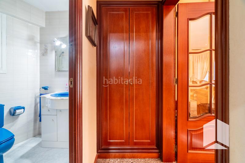 Foto d7f0d30c-4d54-4721-b0ac-5570a4bc691b. Chalet mit heizung parking pool in Les Botigues Castelldefels