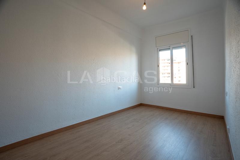 Foto b6d74086-2b73-4d7d-9660-614dffcdcb3d. Pis a Provençals del Poblenou Barcelona