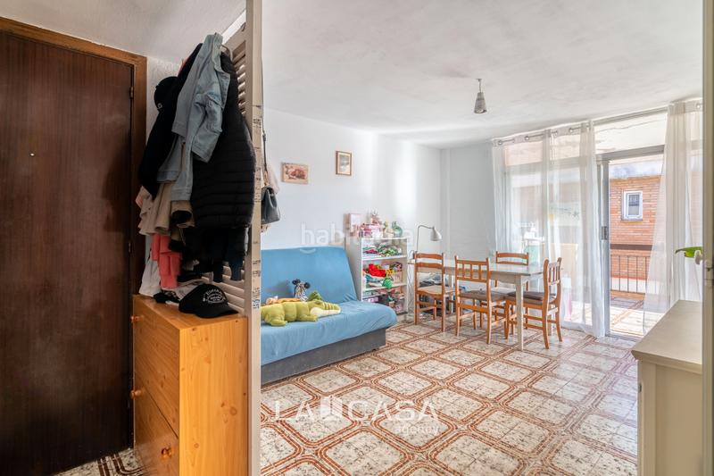 Foto 5e21ae40-5cd2-49fa-903d-e95ceef82ecd. Attico con parcheggio piscina in Baixador Castelldefels