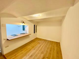 Flat in Carrer d'Entença