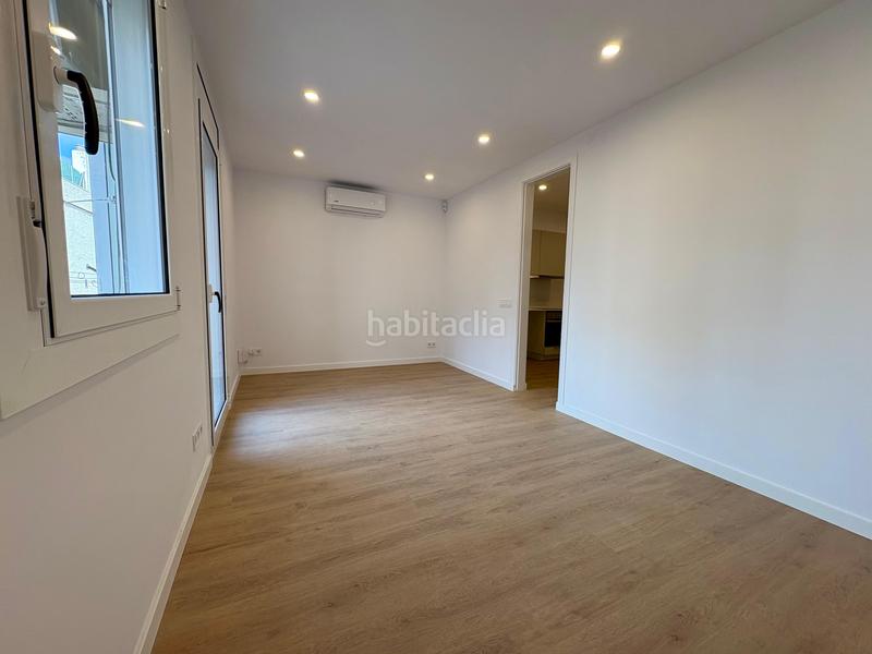 Foto d8b846cc-2863-4a3d-96d0-e03743d5ef33. Etagenwohnung in Barri de les Corts Barcelona