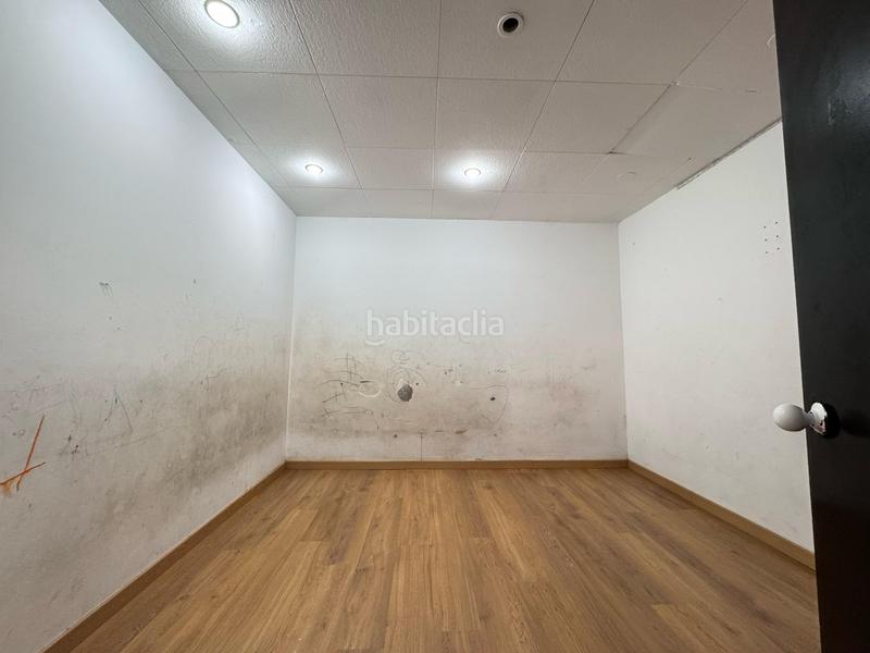 Foto cbd2d3d1-a388-4b29-ace4-56fa9ce10420. Geschäftsraum in Can Vidalet Esplugues de Llobregat