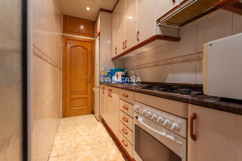 Foto 53c2c59f-b881-4528-ae54-7c08e9050472. Etagenwohnung in Baix Guinardó Barcelona