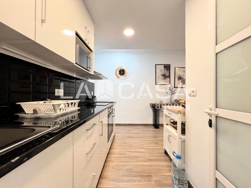 Foto aa63d85d-1e8c-4dfe-9efc-ce24beaf82c8. Erdgeschoss in Llefià Badalona