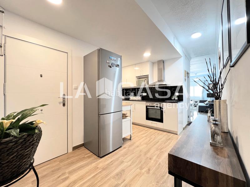 Foto eacaa3a3-b54e-4497-b7a8-c6191b613dc2. Piano terra in Llefià Badalona