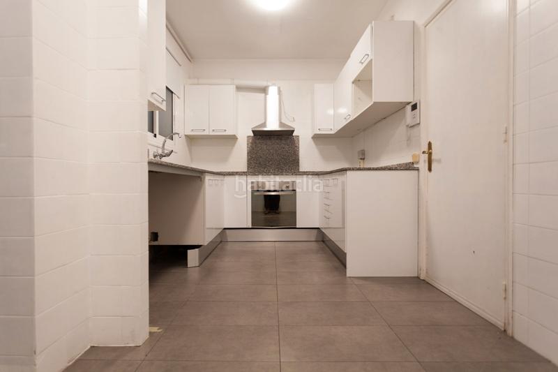 Foto ab038996-0634-4488-823e-c1f9ef48bfcc. Flat with heating in La Salut Barcelona