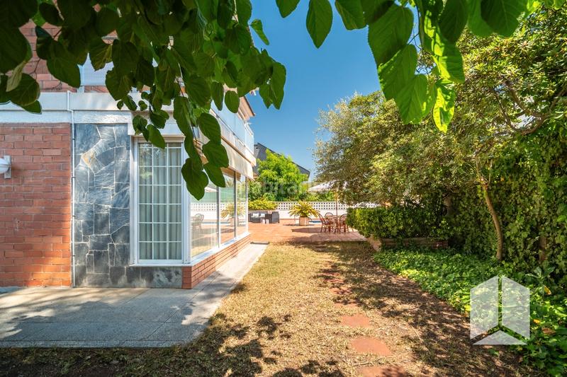 Foto 03707e84-d06f-453a-9a3f-1e0ffe5e243c. Maison avec parking piscine dans Montmar Castelldefels