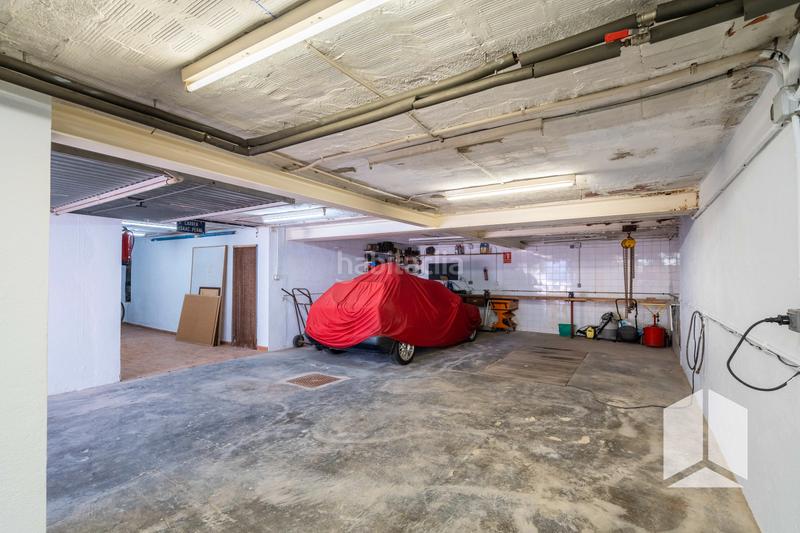 Foto 683a9550-5948-422d-bbcb-8c650d8be2aa. Maison avec parking piscine dans Montmar Castelldefels