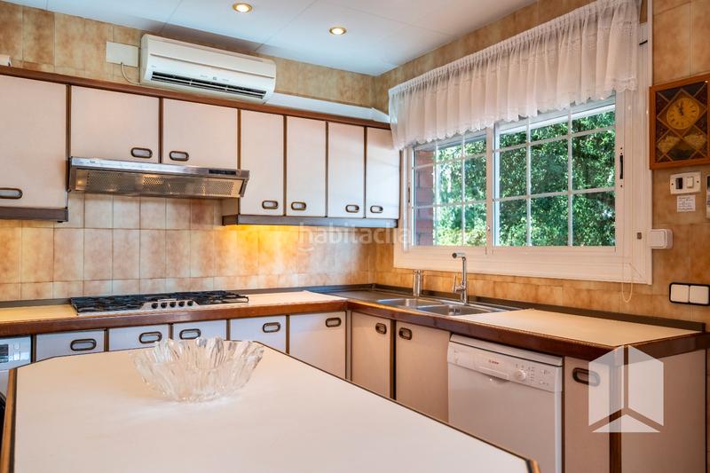 Foto a804e9ee-0598-4619-b3b5-c40b9ec04606. Maison avec parking piscine dans Montmar Castelldefels