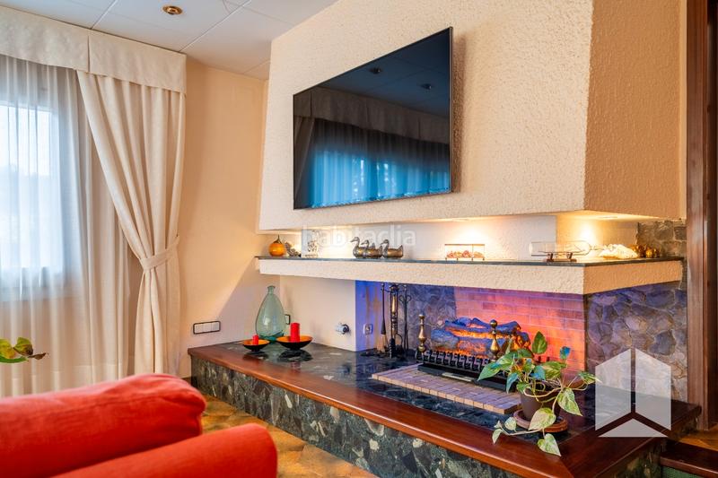 Foto bfa03b9c-fc5e-452b-a29f-cc608eab71b0. Maison avec parking piscine dans Montmar Castelldefels