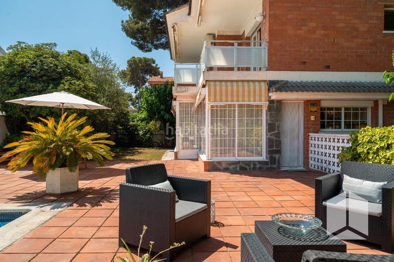 Foto cb5993c2-cffc-4e4e-802f-528dfdd49df6. Maison avec parking piscine dans Montmar Castelldefels