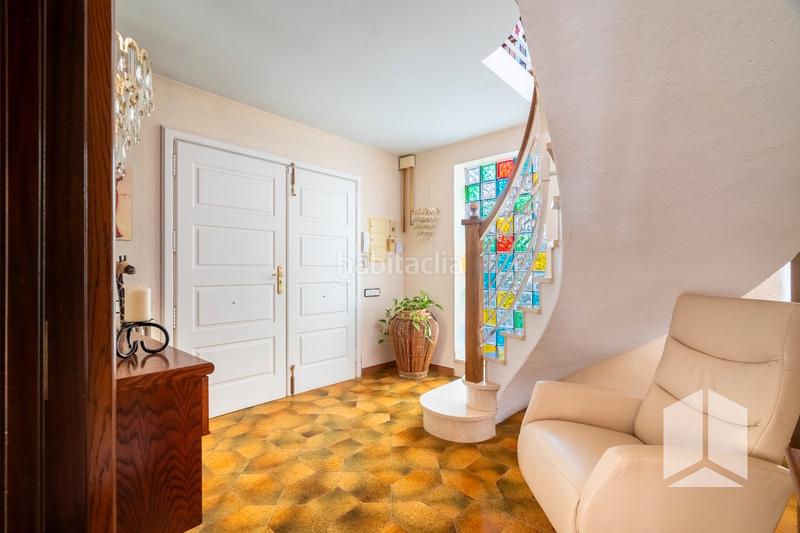 Foto f5f1baea-d60a-4107-a9c2-dcadf6a78f09. Maison avec parking piscine dans Montmar Castelldefels