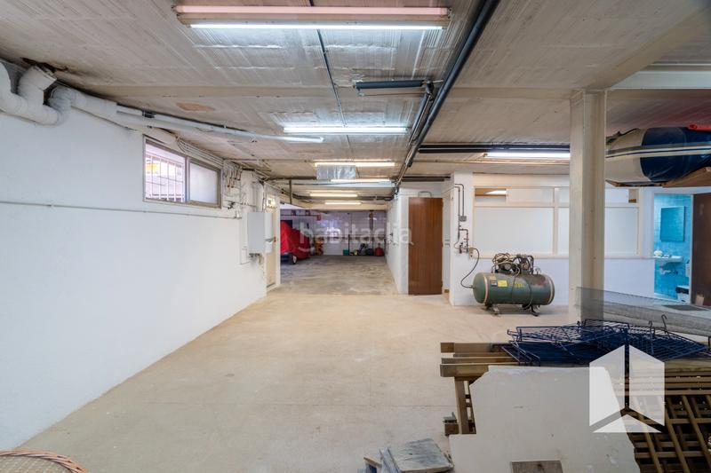 Foto f6debf26-dd5d-4d77-a758-c2d5b577a5f3. Maison avec parking piscine dans Montmar Castelldefels