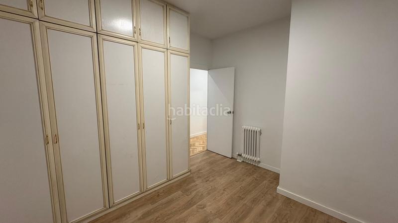 Foto 128c7d21-e68b-4ea3-8dc2-bbf8f4bf3137. Appartamento in Sants Barcelona