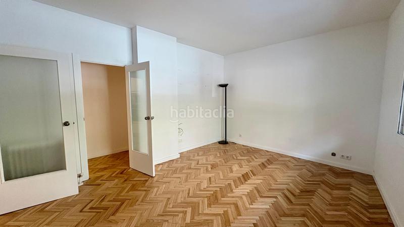 Foto 404c5f50-4b80-414a-bf04-46441cef1696. Flat in Sants Barcelona