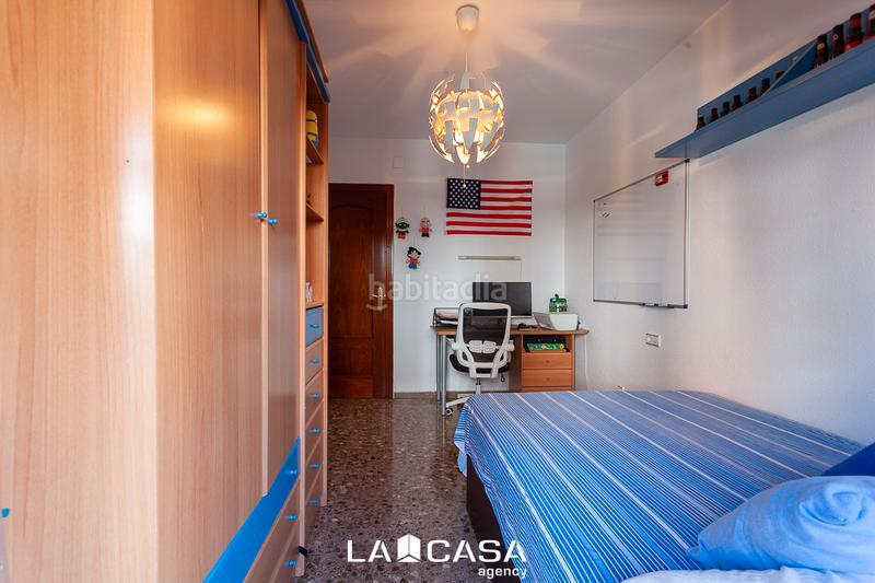 Foto e8264ce1-f5fe-4fce-88ac-9fbf41873606. Piso en La Florida Hospitalet de Llobregat (L´)