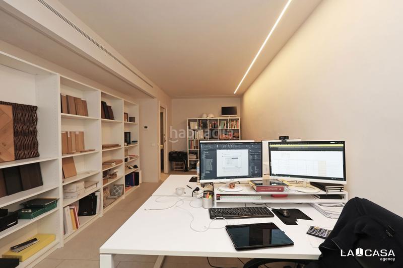 Foto 21f20f0c-4826-47b6-872b-e2ac635d4ed7. Local commercial dans El Poble Sec - Parc de Montjuïc Barcelona