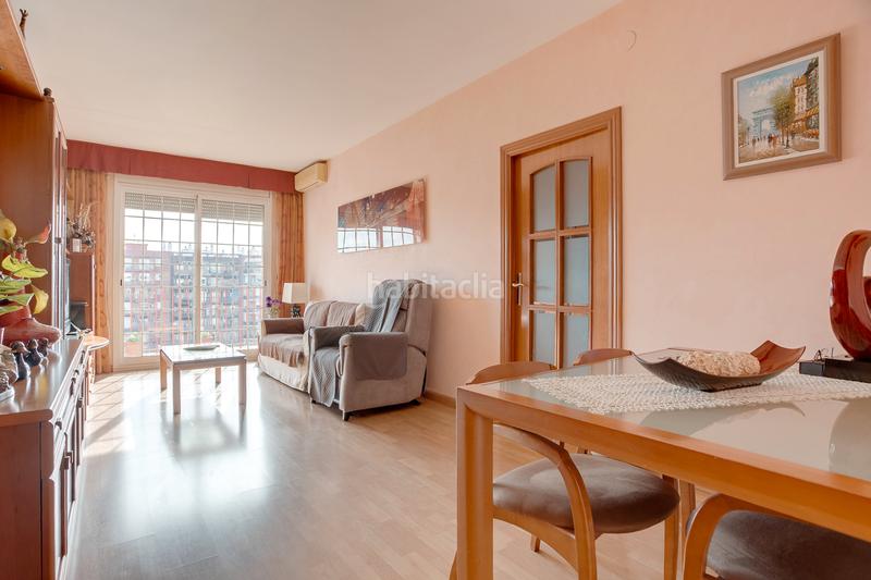 Foto fc611b4b-2f01-476f-9544-5db8f1d90821. Appartement dans Sant Martí de Provençals Barcelona