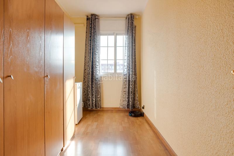 Foto fd5676a5-2dd7-4959-a38e-e2ad47ff7f26. Piso en Sant Martí de Provençals Barcelona