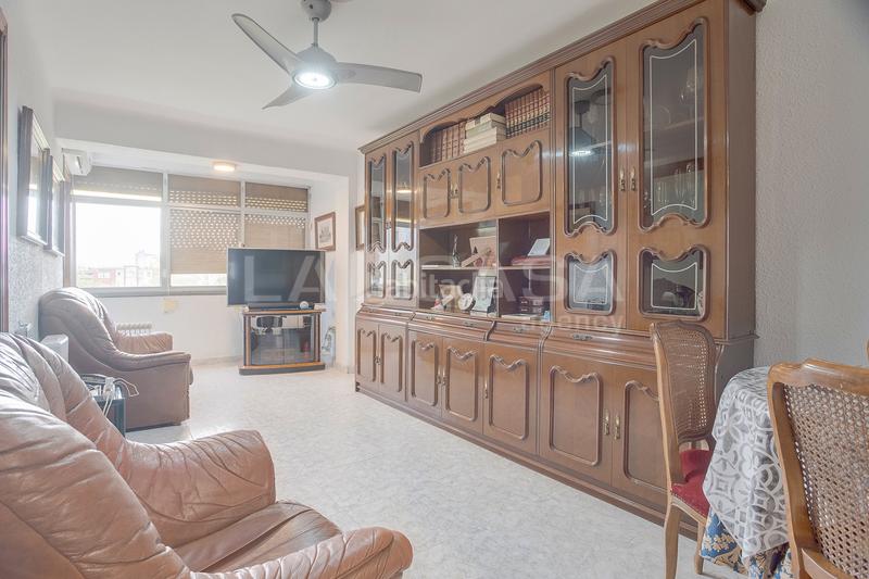 Foto 337aabad-ed1f-4c92-8463-6ef058746bef. Piso en La Verneda - La Pau Barcelona