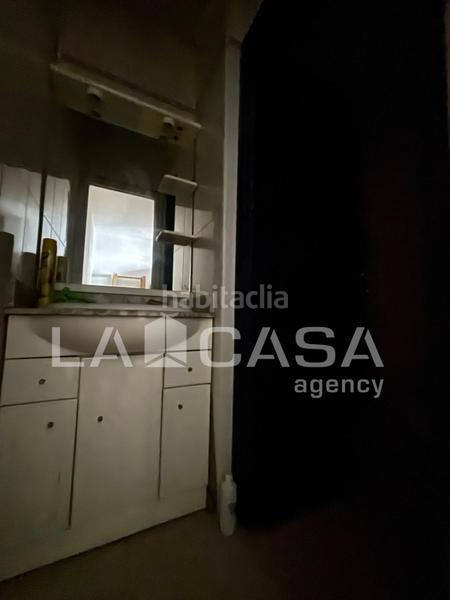 Foto 6214f522-7af0-44a5-99b5-acb4427eec9b. Local comercial a La Verneda - La Pau Barcelona