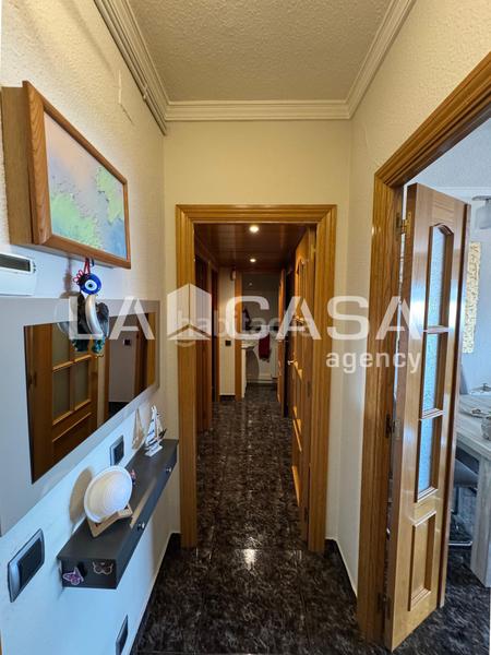 Foto ab36266b-c56c-4760-9228-f87e22768f3b. Appartamento con riscaldamento in Llefià Badalona