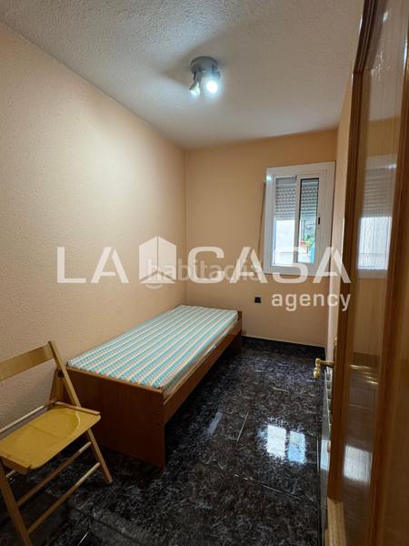 Foto c80ccecc-af59-4d2c-a6c4-d2027e326f34. Flat with heating in Llefià Badalona