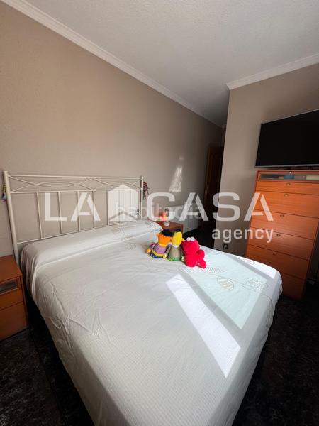 Foto d0b1b7be-1765-44de-8139-83fe0111ba7f. Pis amb calefacció a Llefià Badalona