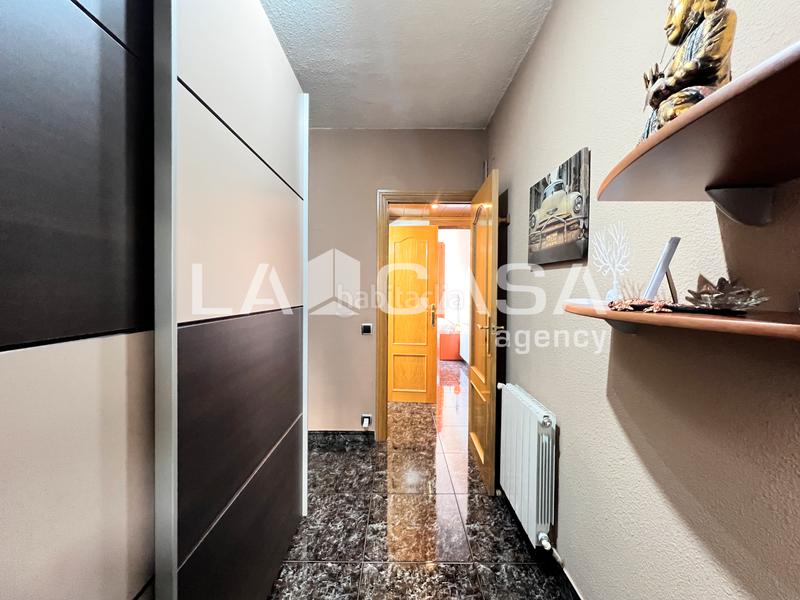 Foto 2f912a04-caeb-4034-a1ee-f0cc912a210b. Piso en Llefià Badalona