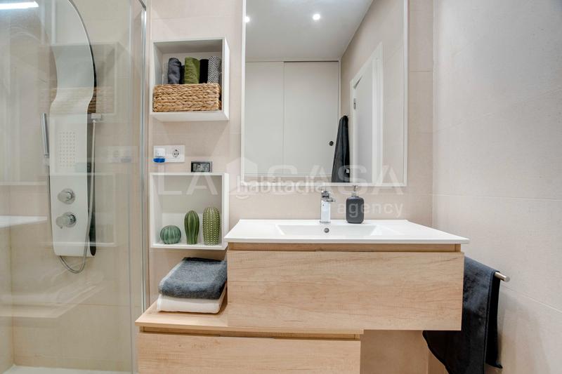 Foto 246ab88d-fa1e-46bf-b915-1f63a20459e2. Appartamento in Centre Hospitalet de Llobregat (L´)