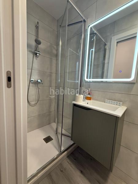 Foto d29649a6-b34f-4e02-a632-b4dc3aca2316. Local comercial a Lloreda Badalona