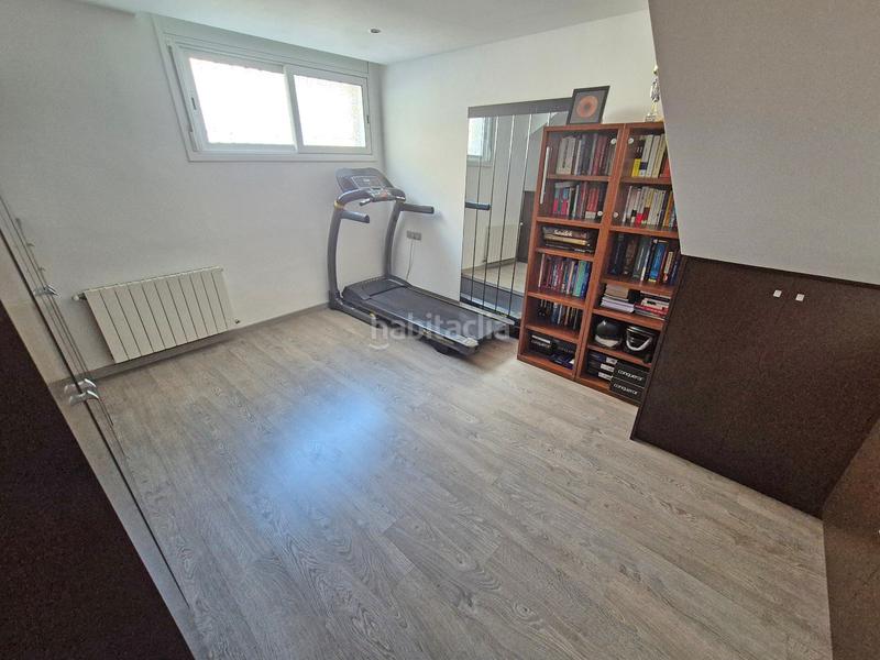 Foto ca9f89b6-6b7b-4748-9fd0-d4b46e808a1a. Duplex dans Sant Crist Badalona