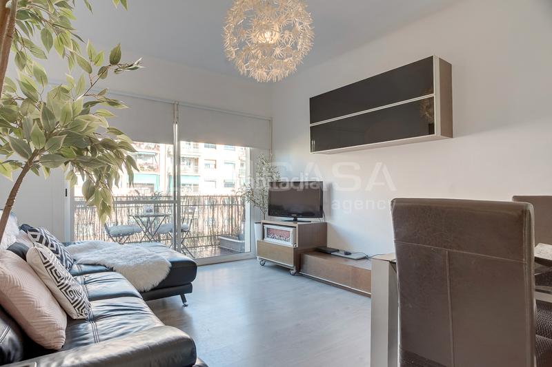 Foto 798e80e8-a8ef-426e-9e0c-35efb99d28e2. Etagenwohnung mit heizung in Llefià Badalona