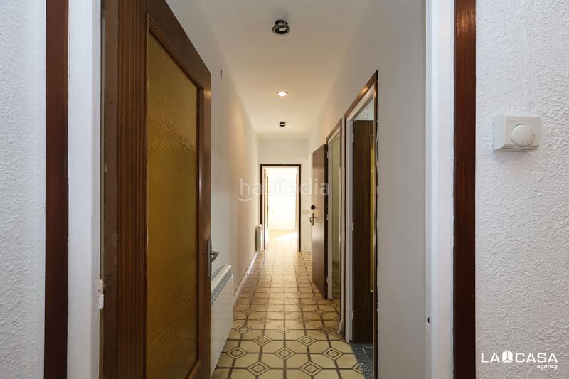 Foto fe6f42bc-4ad7-45c2-891d-f503cb973562. Flat with heating in Sant Antoni Barcelona