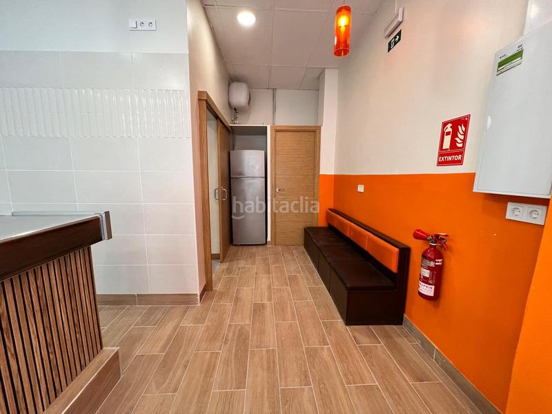 Foto 66712971-e755-432c-b4a9-2dd8ee7c96e1. Alquiler local comercial en La Gavarra Cornellà de Llobregat