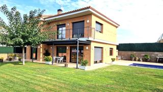 Haus  Carrer montseny