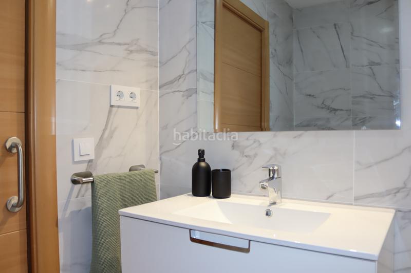 Foto f047195f-6cbd-4d95-8d88-be73f103df9e. Planta baixa a Sants Barcelona